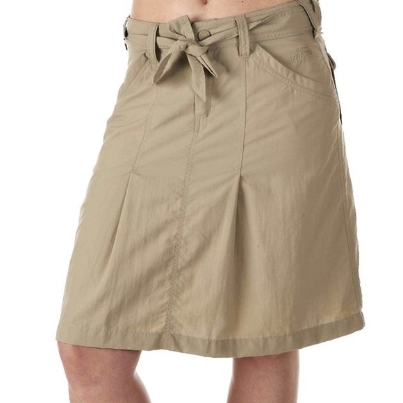 The North Face Dresses & Skirts - The North Face Horizon Utility Skirt Tan Size 10